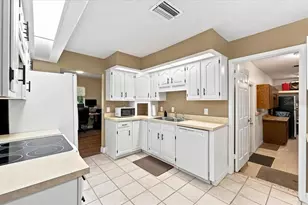 2021 Charnes Dr, Lakeland, FL 33813 - Photo 28