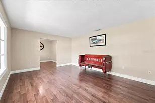 2021 Charnes Dr, Lakeland, FL 33813 - Photo 20