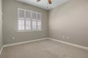 8281 Lake James Dr, Lakeland, FL 33810 - Photo 30