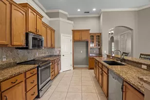 8281 Lake James Dr, Lakeland, FL 33810 - Photo 2