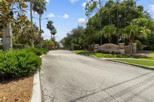 8281 Lake James Dr, Lakeland, FL 33810 - Photo 44