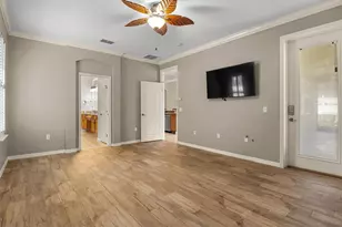 8281 Lake James Dr, Lakeland, FL 33810 - Photo 4