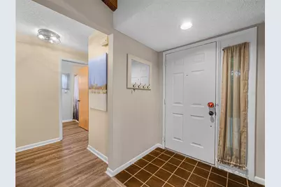 1880 N Crystal Lake Drive #18, Lakeland, FL 33801 - Photo 4