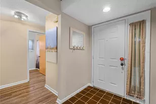 1880 N Crystal Lake Dr, Lakeland, FL 33801 - Photo 4