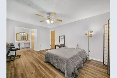 1880 N Crystal Lake Drive #18, Lakeland, FL 33801 - Photo 16