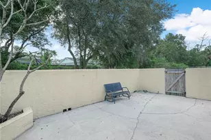 1880 N Crystal Lake Dr, Lakeland, FL 33801 - Photo 2