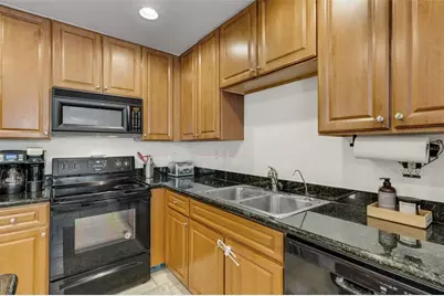 9872 Meadow Field Circle #503, Tampa, FL 33626 - Photo 8
