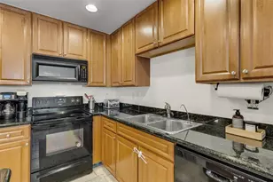 9872 Meadow Field Cir, Tampa, FL 33626 - Photo 8