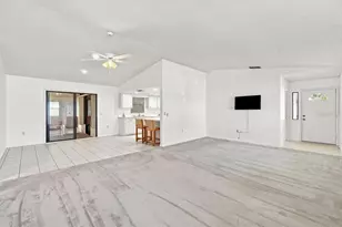 2033 Long Boat Dr, Lakeland, FL 33810 - Photo 12