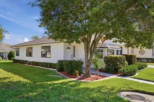 2033 Long Boat Dr, Lakeland, FL 33810 - Photo 4