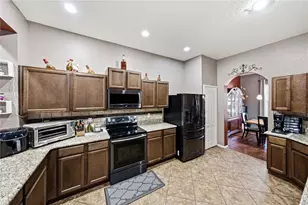 1236 Evergreen Park Cir, Lakeland, FL 33813 - Photo 32