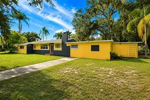 1410 E Edgewood Dr, Lakeland, FL 33803 - Photo 1