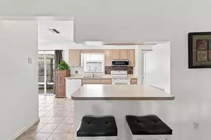 1837 Prairie Dunes Cir S, Lakeland, FL 33810 - Photo 8