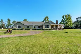 36431 Florrie Mae Ln, Dade City, FL 33523 - Photo 52