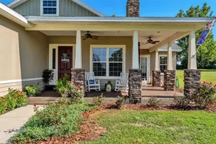 36431 Florrie Mae Ln, Dade City, FL 33523 - Photo 4