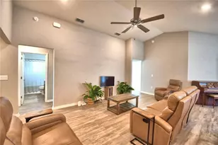1390 Mezzavalle Wy, Auburndale, FL 33823 - Photo 10