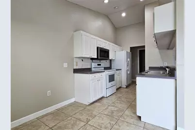 5260 English Drive, Lakeland, FL 33812 - Photo 8