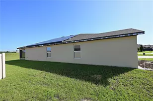 1563 Swan Lake Cir, Dundee, FL 33838 - Photo 2