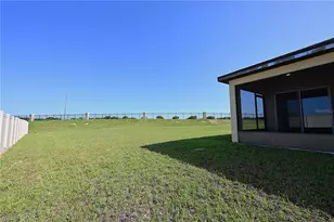 1563 Swan Lake Cir, Dundee, FL 33838 - Photo 52