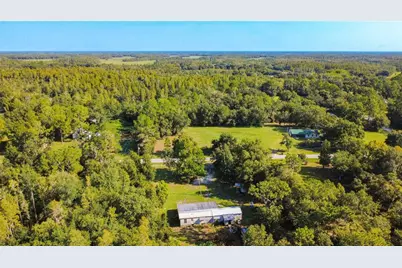 326 Creekwood Run, Lakeland, FL 33809 - Photo 12