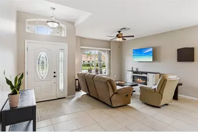 1742 Altavista Circle Circle, Lakeland, FL 33810 - Photo 2