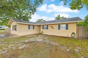 506 Clayton Cir, Winter Haven, FL 33880 - Photo 2