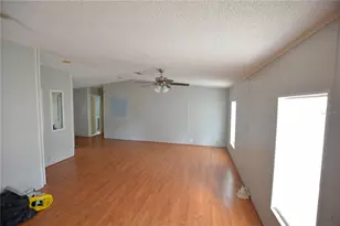 5192 75th St N, Saint Petersburg, FL 33709 - Photo 4