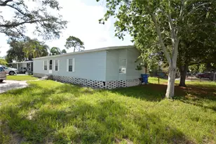 5192 75th St N, Saint Petersburg, FL 33709 - Photo 2