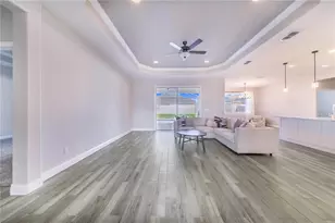 5017 Ridgefield Ln, Lakeland, FL 33812 - Photo 4
