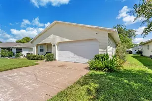 2227 Grand Cypress Dr, Lakeland, FL 33810 - Photo 2