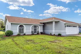 2515 Jennifer Dr, Lakeland, FL 33810 - Photo 2