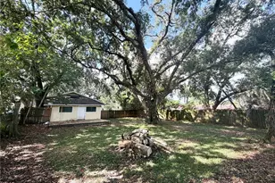 521 Young Pl, Lakeland, FL 33803 - Photo 14