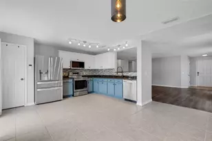 11136 Golden Silence Dr, Riverview, FL 33579 - Photo 12