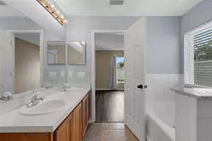 11136 Golden Silence Dr, Riverview, FL 33579 - Photo 26