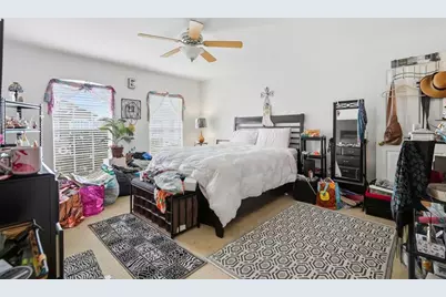 9848 Ashburn Lake Drive, Tampa, FL 33610 - Photo 12