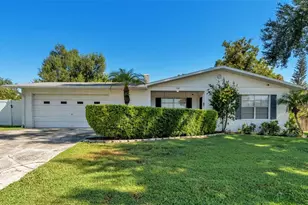 1722 Dooley Ln, Lakeland, FL 33813 - Photo 2