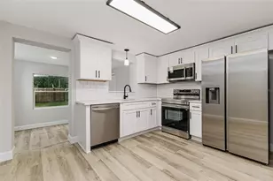 2530 Idlewild St, Lakeland, FL 33801 - Photo 2