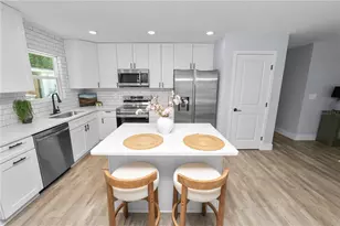 521 Skyline Dr E, Lakeland, FL 33801 - Photo 14