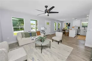 521 Skyline Dr E, Lakeland, FL 33801 - Photo 8
