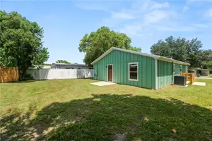 521 Skyline Dr E, Lakeland, FL 33801 - Photo 30