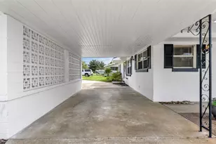 1668 Roselawn St SW, Winter Haven, FL 33880 - Photo 4