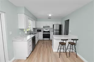 2912 Woodcrest Ln, Lakeland, FL 33805 - Photo 12