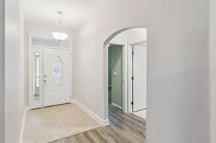 6276 Silver Lakes Dr E, Lakeland, FL 33810 - Photo 6