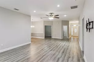 6276 Silver Lakes Dr E, Lakeland, FL 33810 - Photo 12