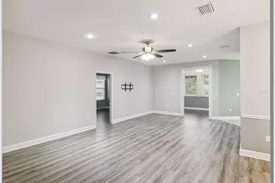 6276 Silver Lakes Drive E, Lakeland, FL 33810 - Photo 8