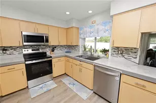 1564 Norwick Way, Lakeland, FL 33809 - Photo 12