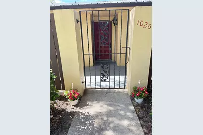 1026 Medinah Drive, Winter Haven, FL 33884 - Photo 2