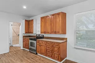 2409 W Parker St, Lakeland, FL 33815 - Photo 10