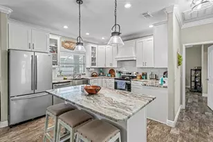 145 Winona Cir, Auburndale, FL 33823 - Photo 2