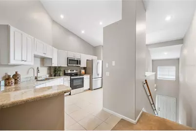 411 Enclave Place #411, Lakeland, FL 33803 - Photo 2